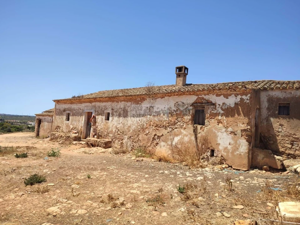 Quinta T4 para Venda em Lagos (São Sebastião e Santa Maria) Foto 4
