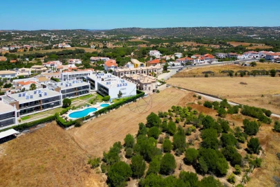 Terreno para Venda em Albufeira e Olhos de Água