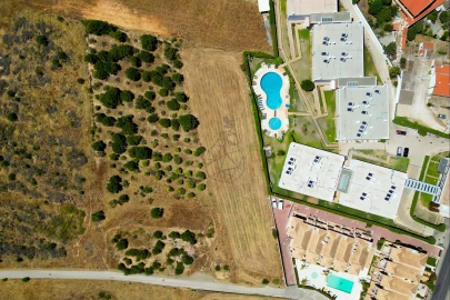 Terreno para Venda em Albufeira e Olhos de Água