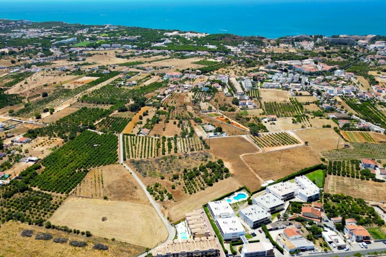 Terreno para Venda em Albufeira e Olhos de Água Foto 3