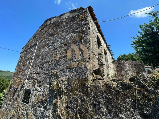 Moradia T3 para Venda em Vilarinho Foto 4