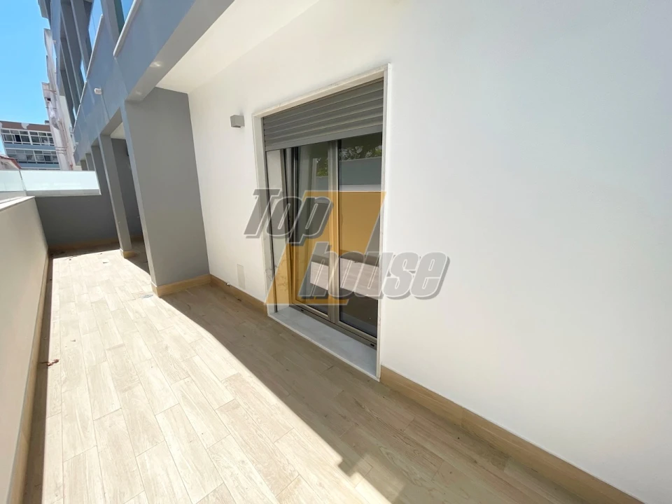 Apartamento T3 para Venda em Costa da Caparica Foto 4