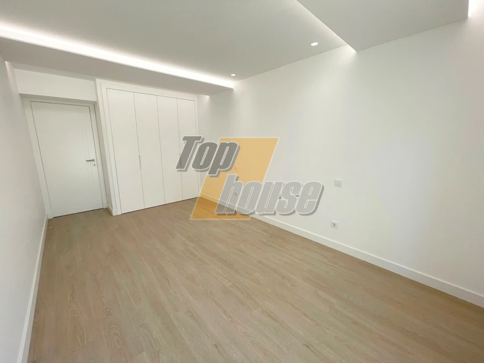 Apartamento T3 para Venda em Costa da Caparica Foto 18