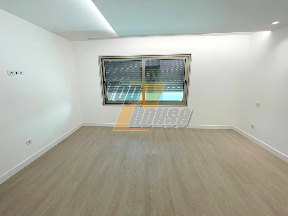 Apartamento T3 para Venda em Costa da Caparica Foto 19