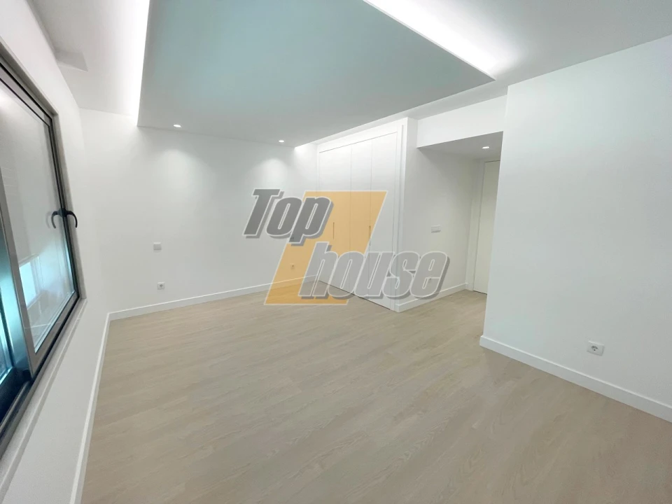 Apartamento T3 para Venda em Costa da Caparica Foto 21