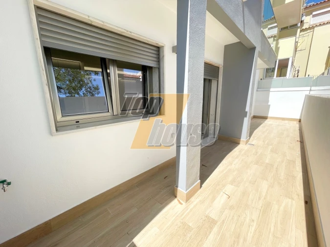 Apartamento T3 para Venda em Costa da Caparica Foto 6