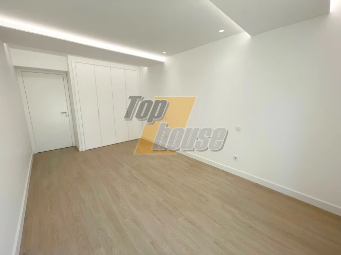 Apartamento T3 para Venda em Costa da Caparica Foto 18