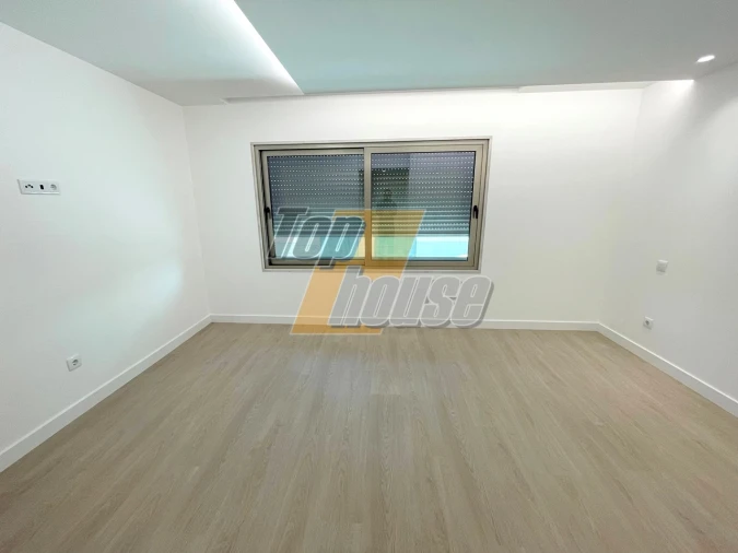 Apartamento T3 para Venda em Costa da Caparica Foto 19