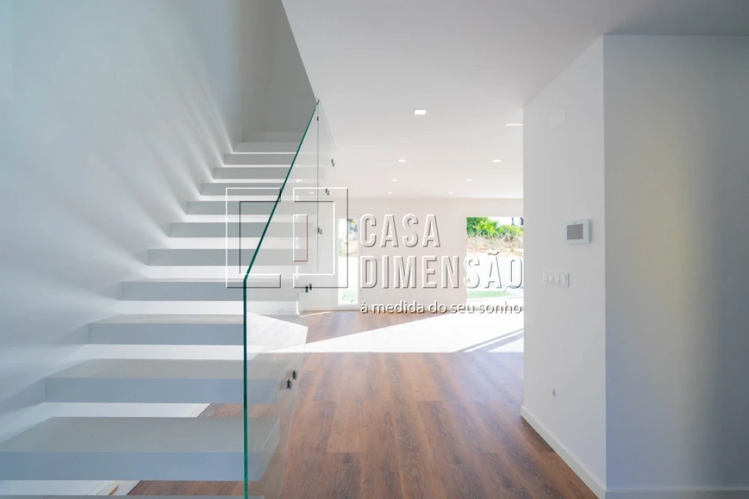 Moradia T4 para Venda em Amora Foto 2