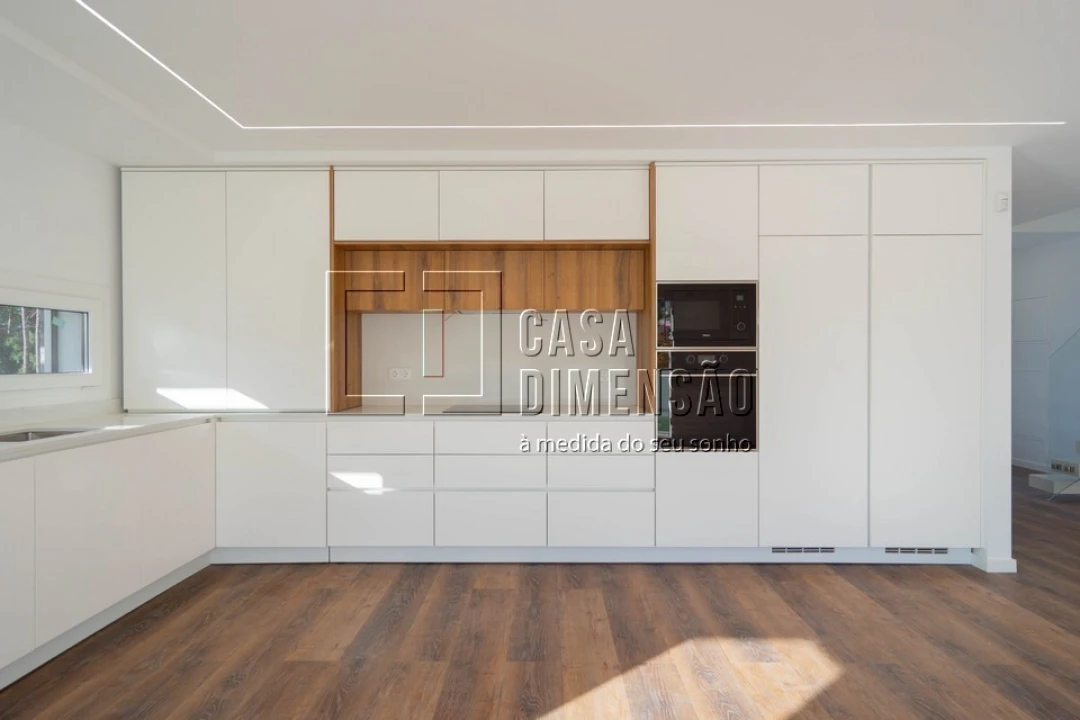 Moradia T4 para Venda em Amora Foto 14