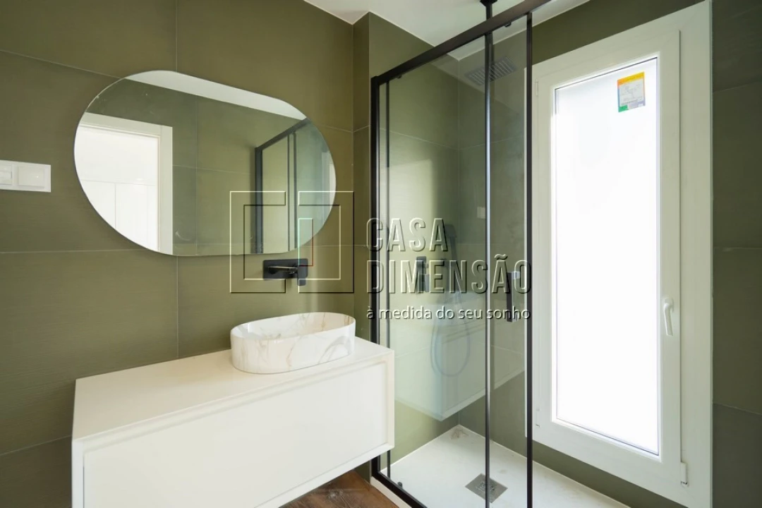 Moradia T4 para Venda em Amora Foto 29