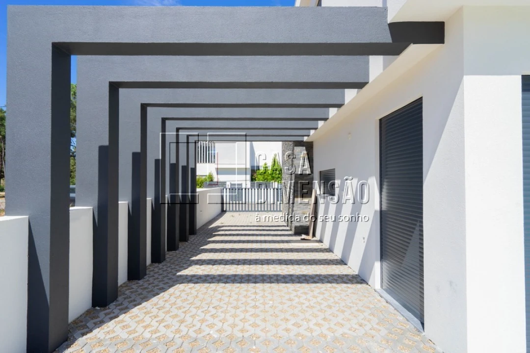 Moradia T4 para Venda em Amora Foto 56