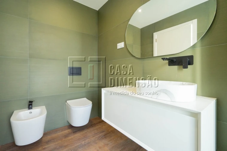 Moradia T4 para Venda em Amora Foto 30