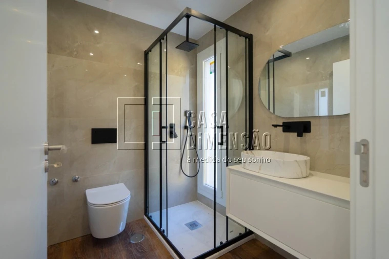 Moradia T4 para Venda em Amora Foto 39