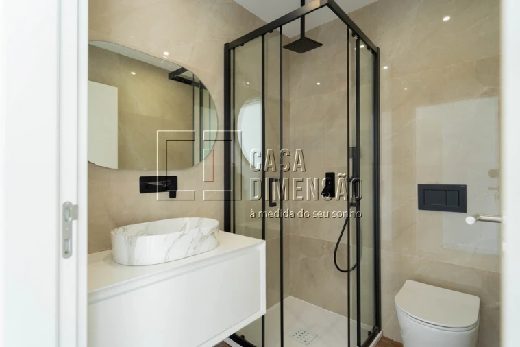 Moradia T4 para Venda em Amora Foto 45