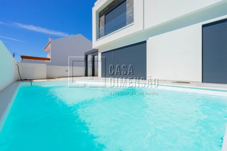 Moradia T4 para Venda em Amora Foto 54