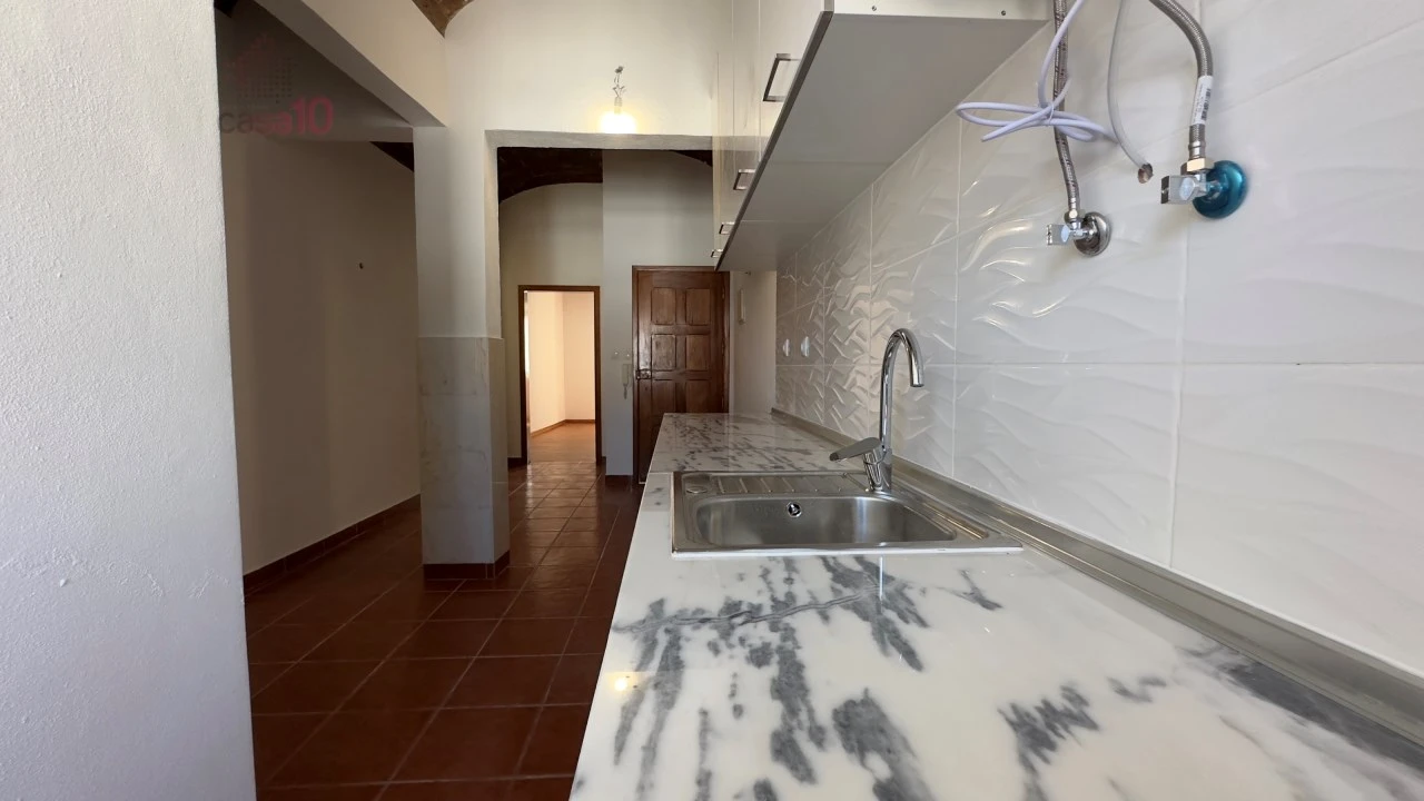 Apartamento T2 para Arrendamento em Évora (São Mamede, Sé, São Pedro e Santo Antão) Foto 9