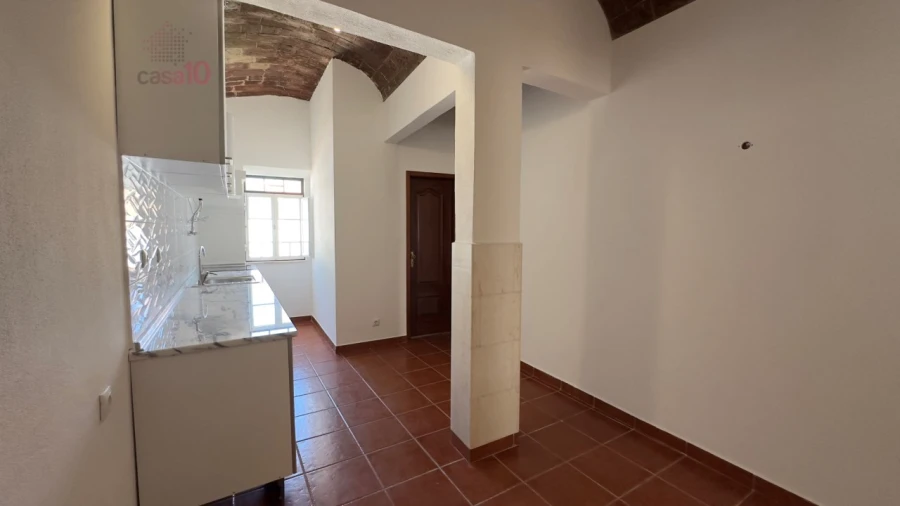 Apartamento T2 para Arrendamento em Évora (São Mamede, Sé, São Pedro e Santo Antão) Foto 4