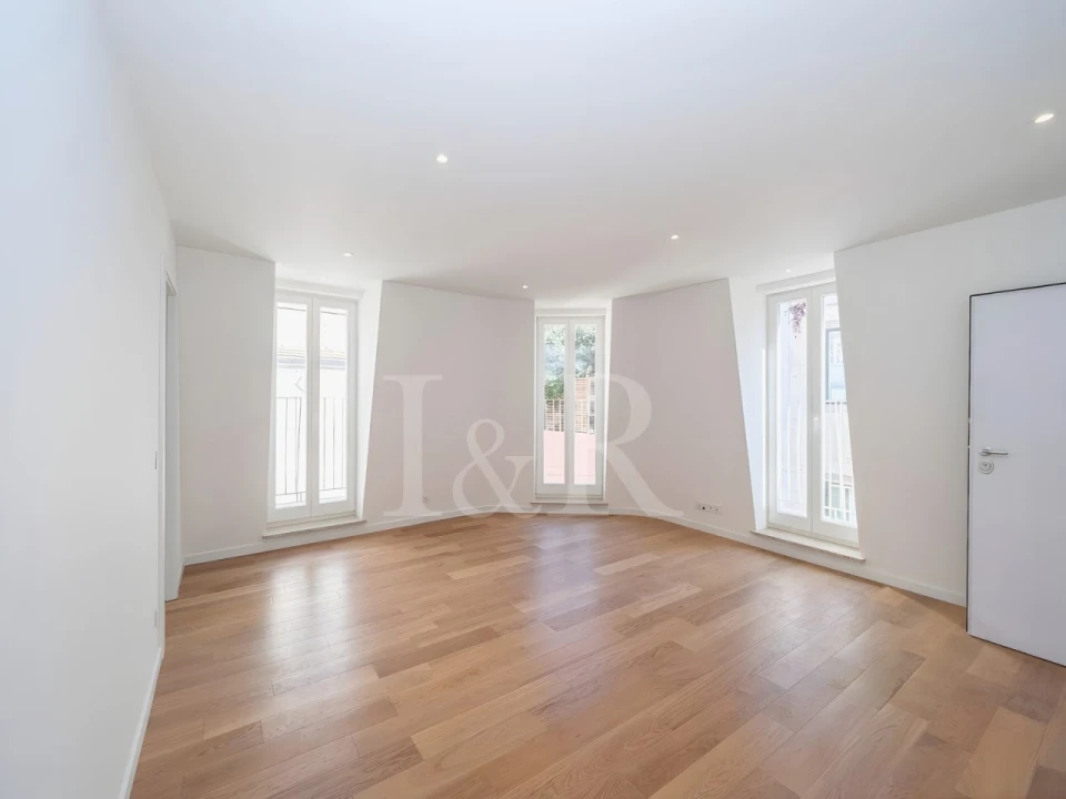 Apartamento T2 para Venda em Misericórdia Foto 4
