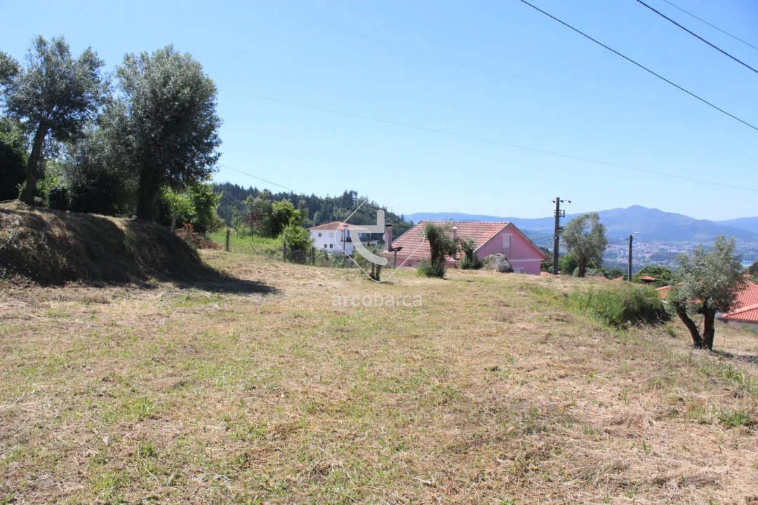 Terreno para Venda em Calheiros Foto 2