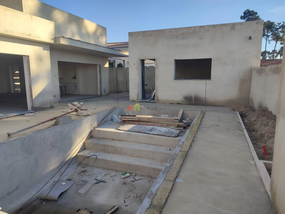 Moradia T5 para Venda em Azeitão (São Lourenço e São Simão) Foto 24