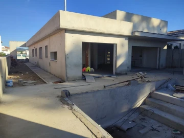 Moradia T5 para Venda em Azeitão (São Lourenço e São Simão)