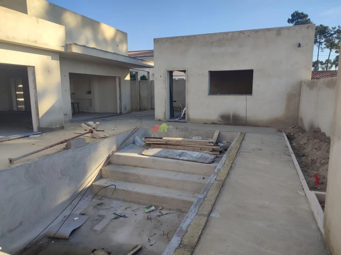 Moradia T5 para Venda em Azeitão (São Lourenço e São Simão) Foto 24