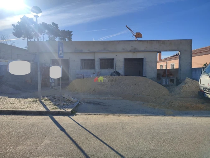 Moradia T5 para Venda em Azeitão (São Lourenço e São Simão) Foto 8