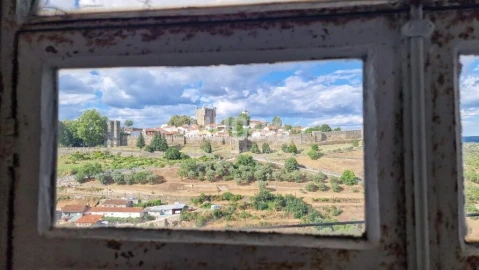 Moradia T2 para Venda em Sé, Santa Maria e Meixedo