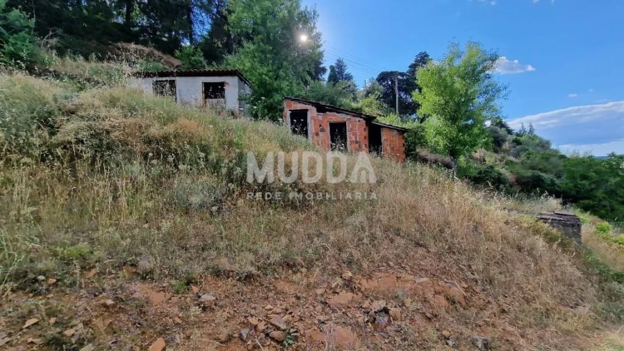 Moradia T2 para Venda em Sé, Santa Maria e Meixedo Foto 9