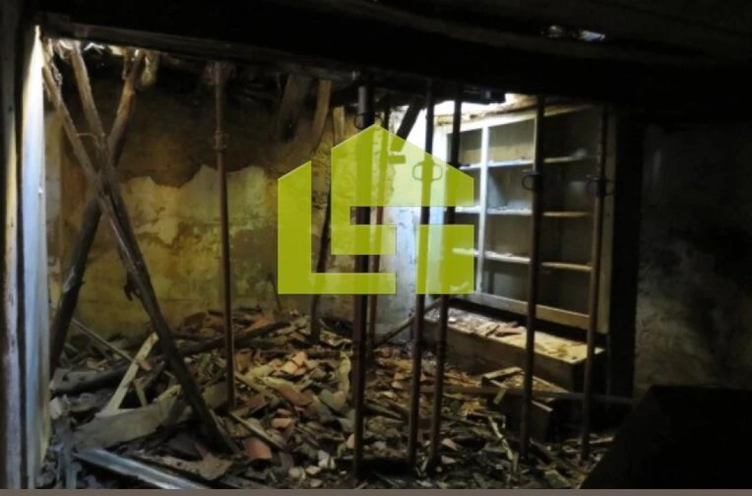 Moradia T2 para Venda em Castanheira de Pêra e Coentral Foto 6