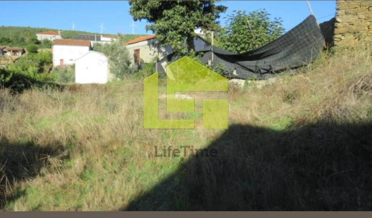 Moradia T2 para Venda em Castanheira de Pêra e Coentral Foto 5