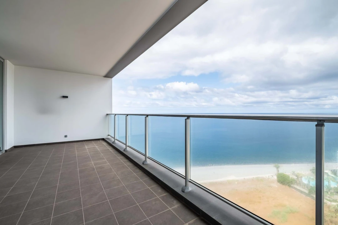 Apartamento T2 para Venda em São Martinho Foto 2