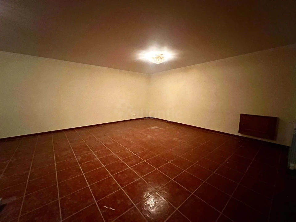 Moradia T3 para Arrendamento em Alcabideche Foto 31