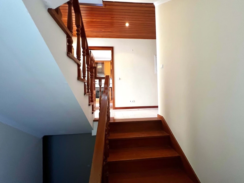 Moradia T3 para Arrendamento em Alcabideche Foto 30