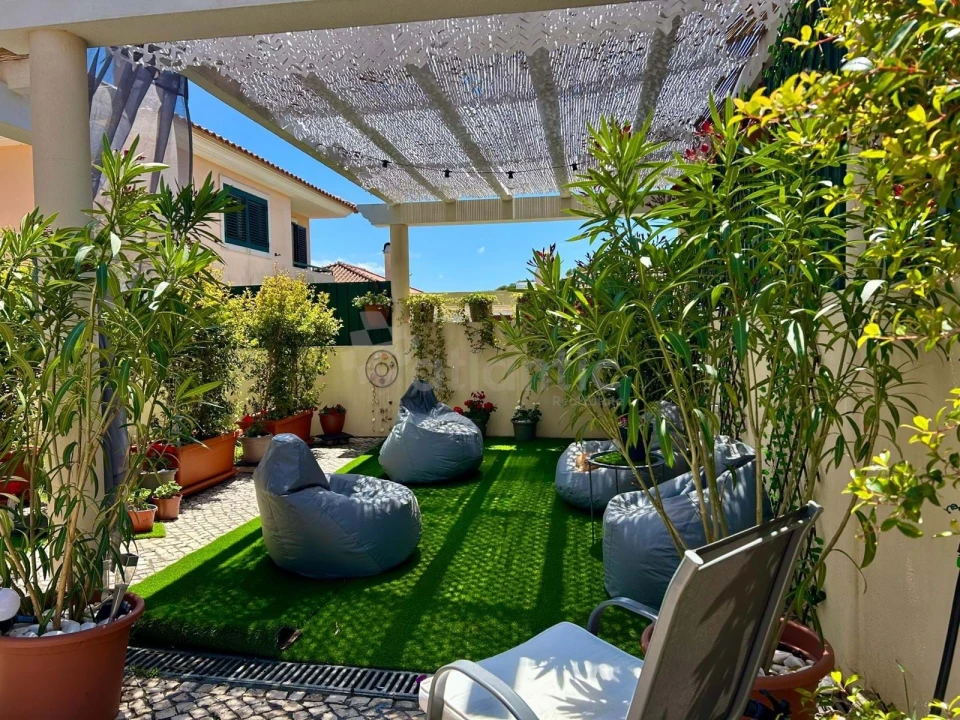 Moradia T3 para Arrendamento em Alcabideche Foto 46