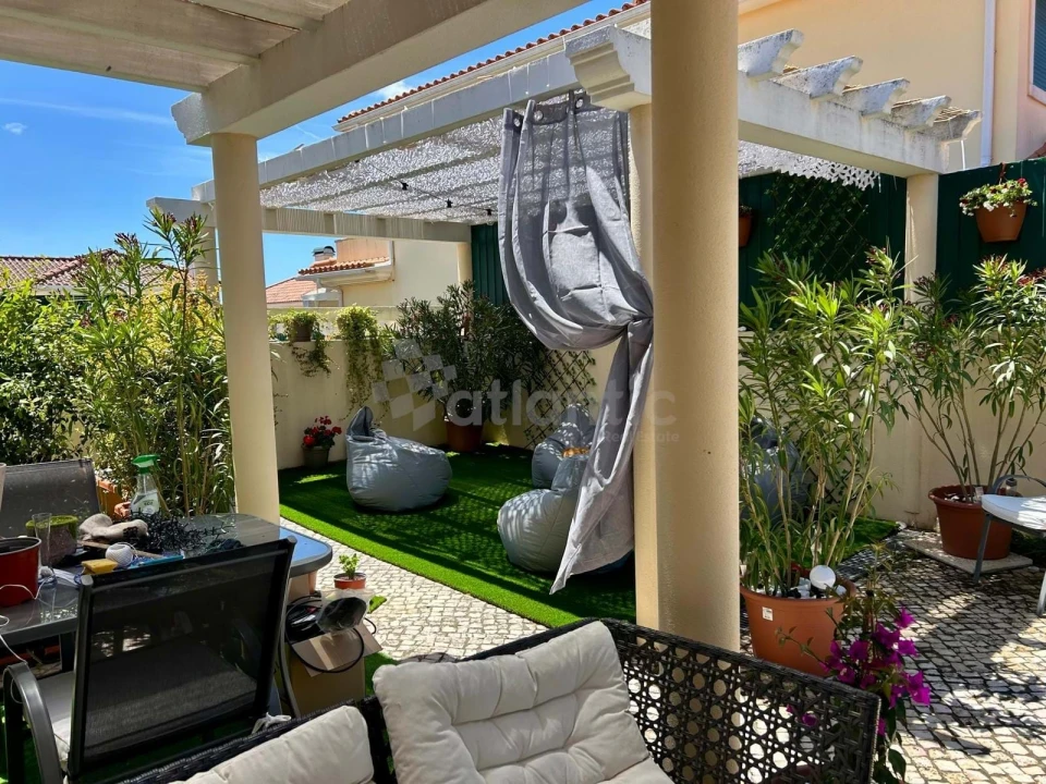 Moradia T3 para Arrendamento em Alcabideche Foto 45