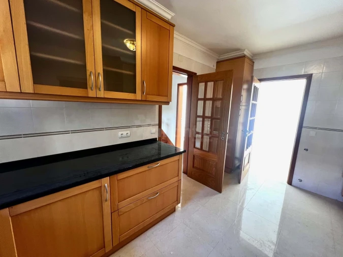 Moradia T3 para Arrendamento em Alcabideche Foto 29