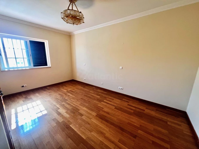 Moradia T3 para Arrendamento em Alcabideche Foto 19