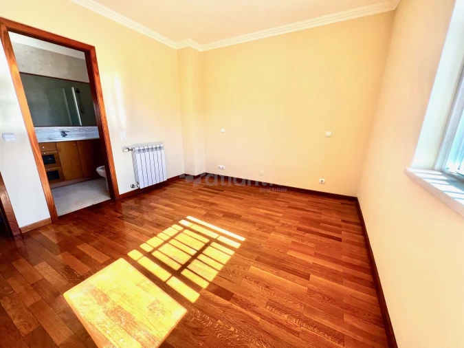 Moradia T3 para Arrendamento em Alcabideche Foto 23