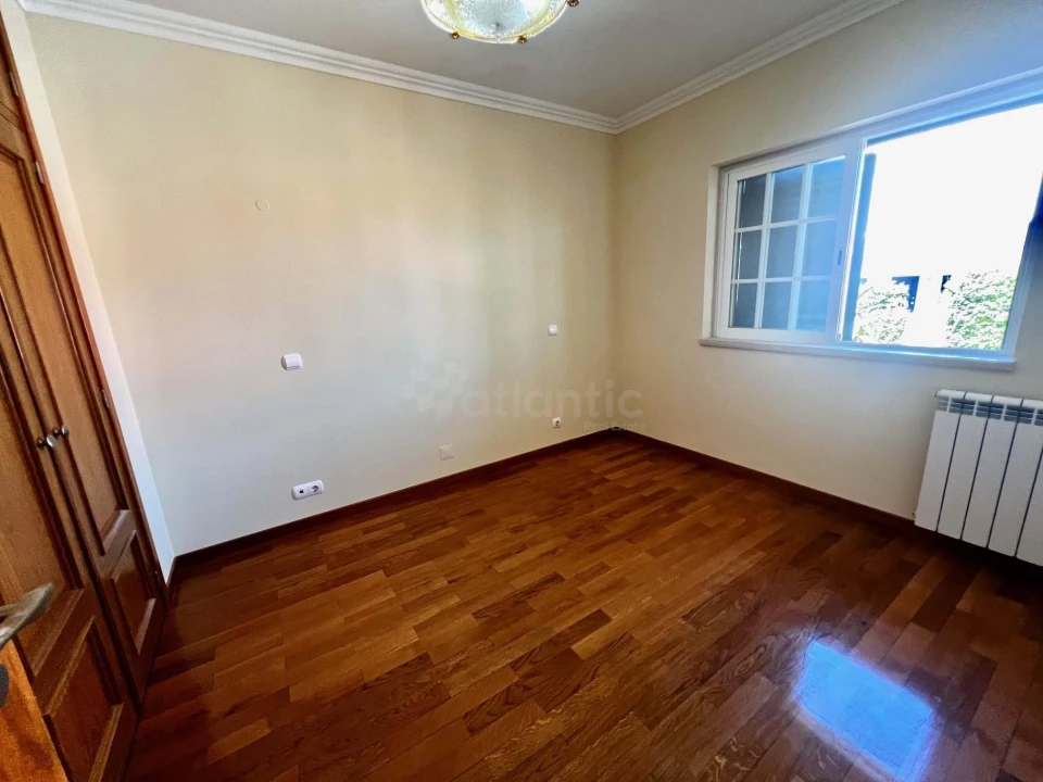 Moradia T3 para Arrendamento em Alcabideche Foto 9