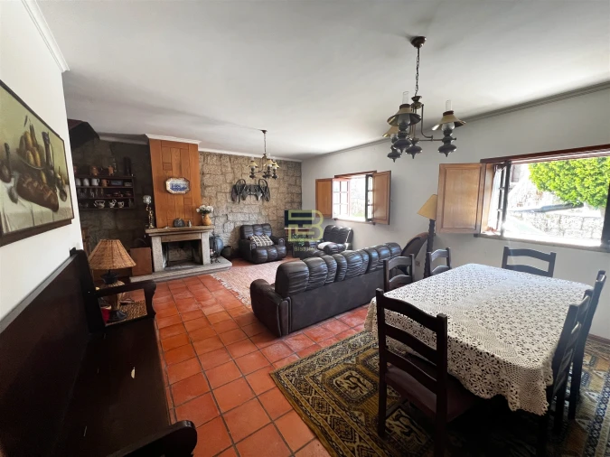 Moradia T3 para Venda em Santo Estêvão Foto 7