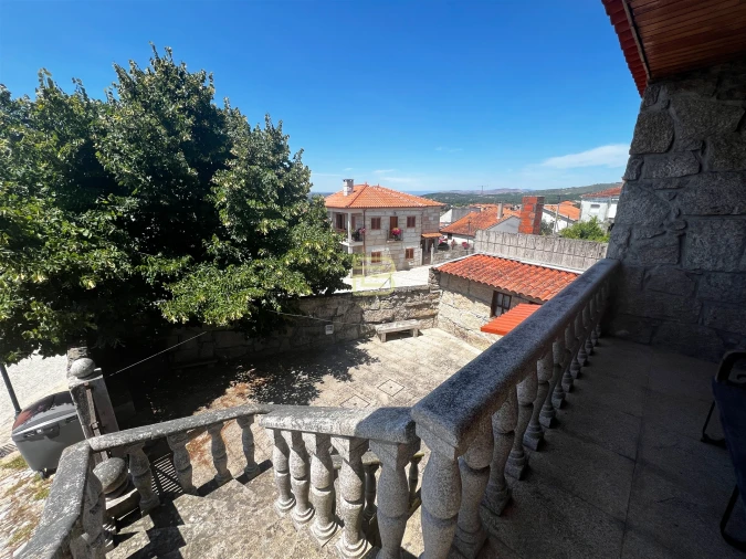 Moradia T3 para Venda em Santo Estêvão Foto 6