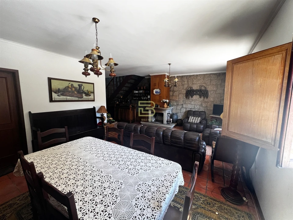 Moradia T3 para Venda em Santo Estêvão Foto 9