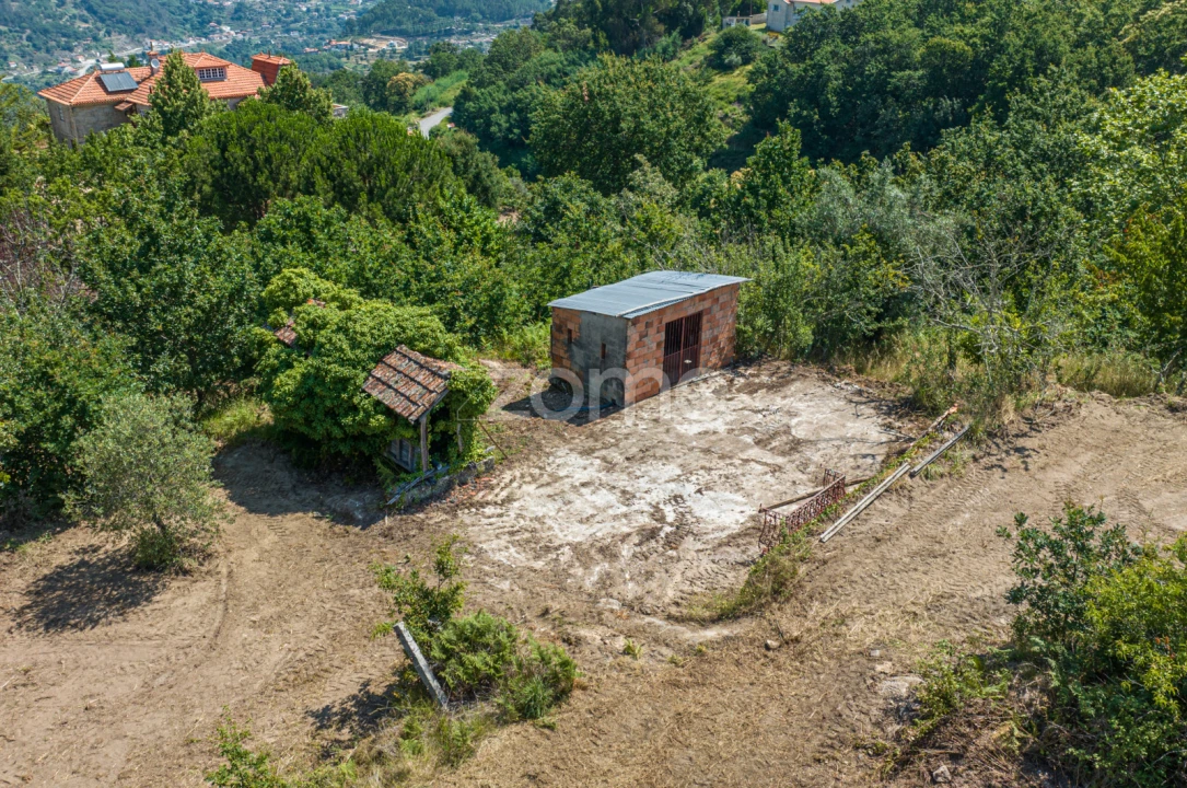 Quinta T3 para Venda em Cinfães Foto 31
