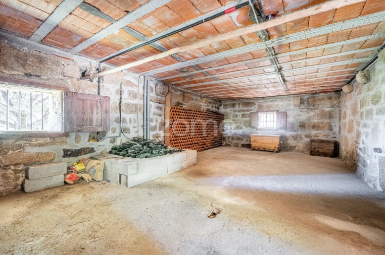 Quinta T3 para Venda em Cinfães Foto 6