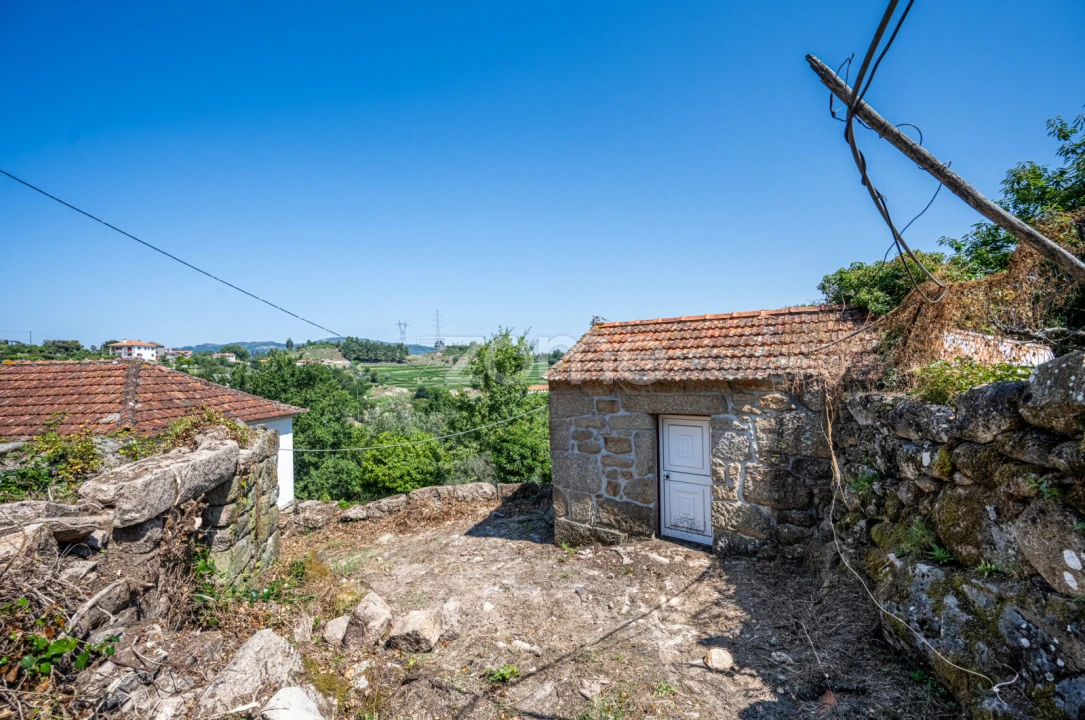 Quinta T3 para Venda em Cinfães Foto 32