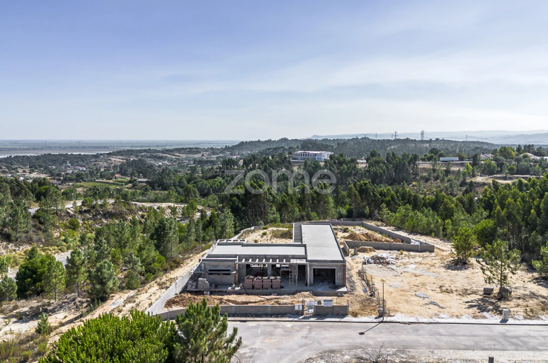 Moradia T4 para Venda em Azambuja Foto 18