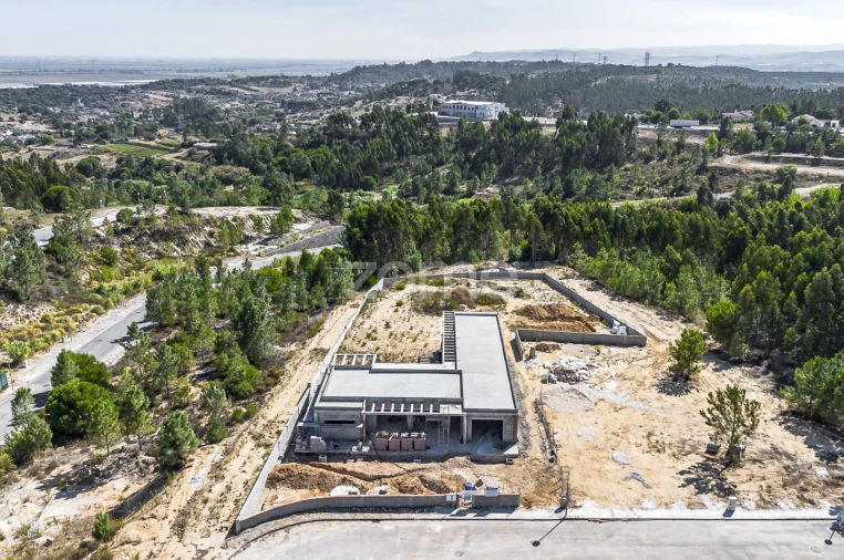 Moradia T4 para Venda em Azambuja Foto 13