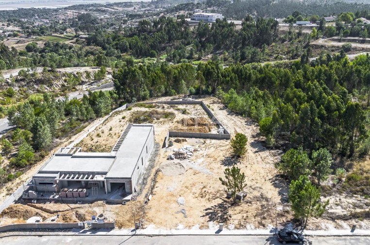 Moradia T4 para Venda em Azambuja Foto 7